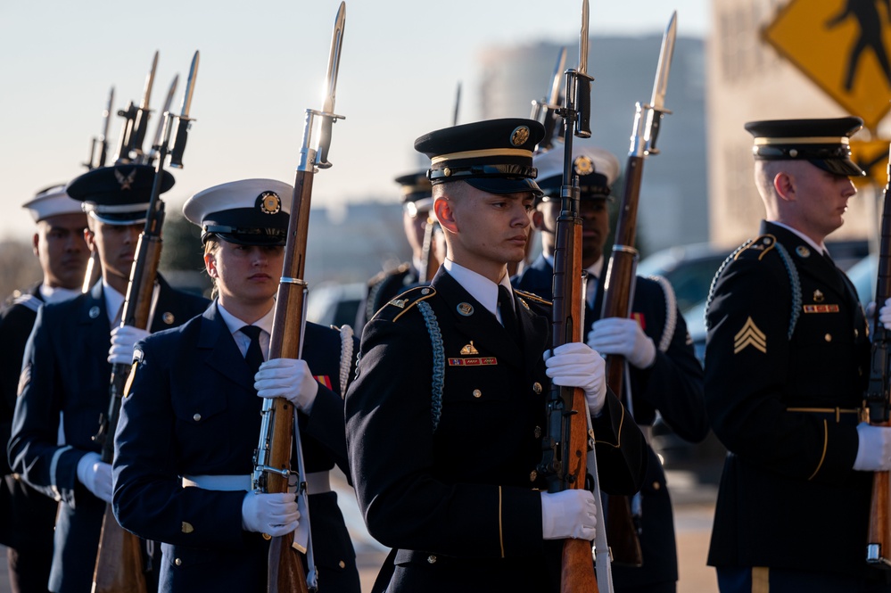 SECDEF Hosts South Korean Minister of Defense in Bilateral Exchange