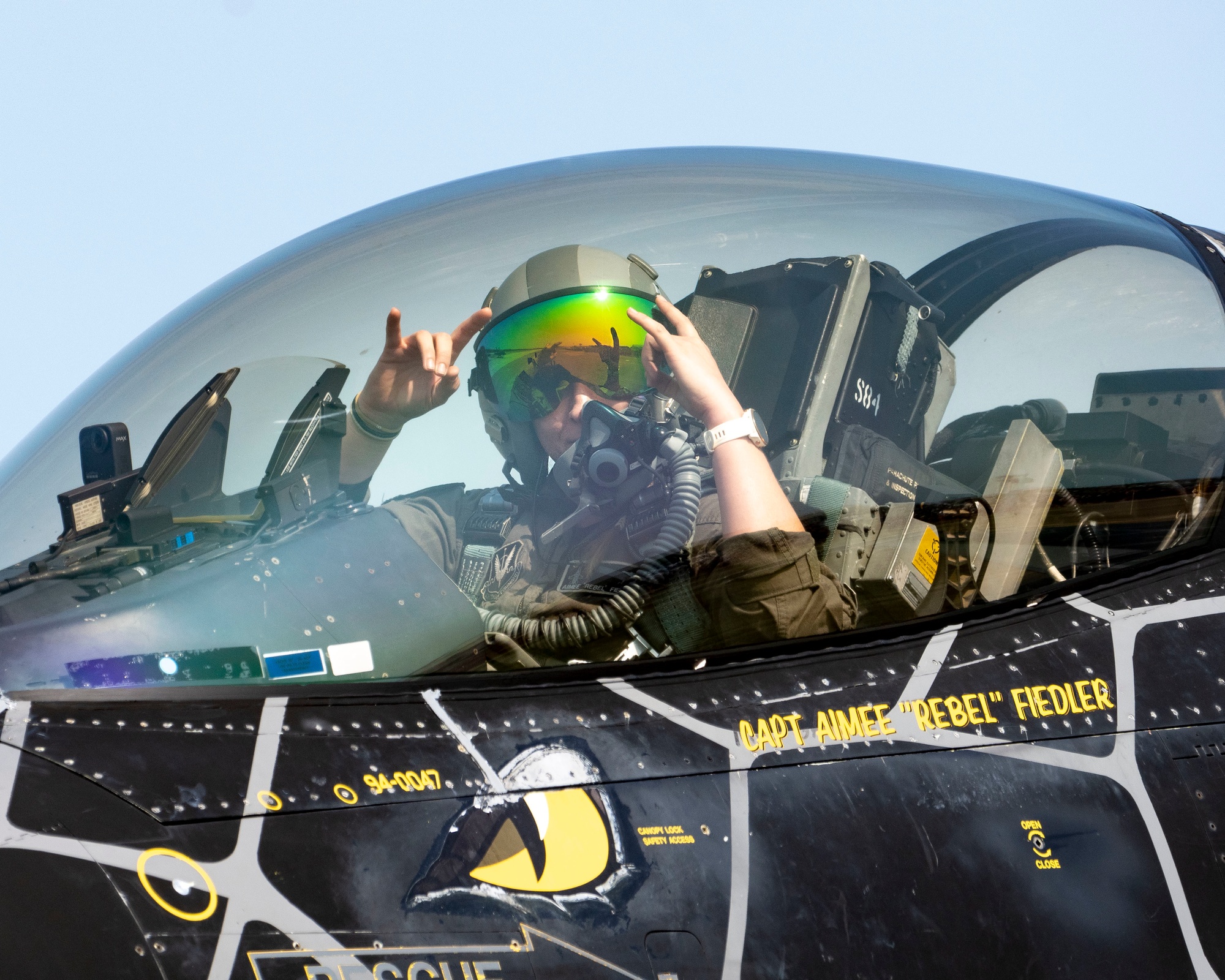 DVIDS - Images - F-16 Viper Demo Team performs at the NAS Oceana