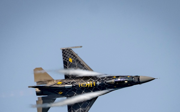 F-16 Viper Demo Team performs at the NAS Oceana Air Show