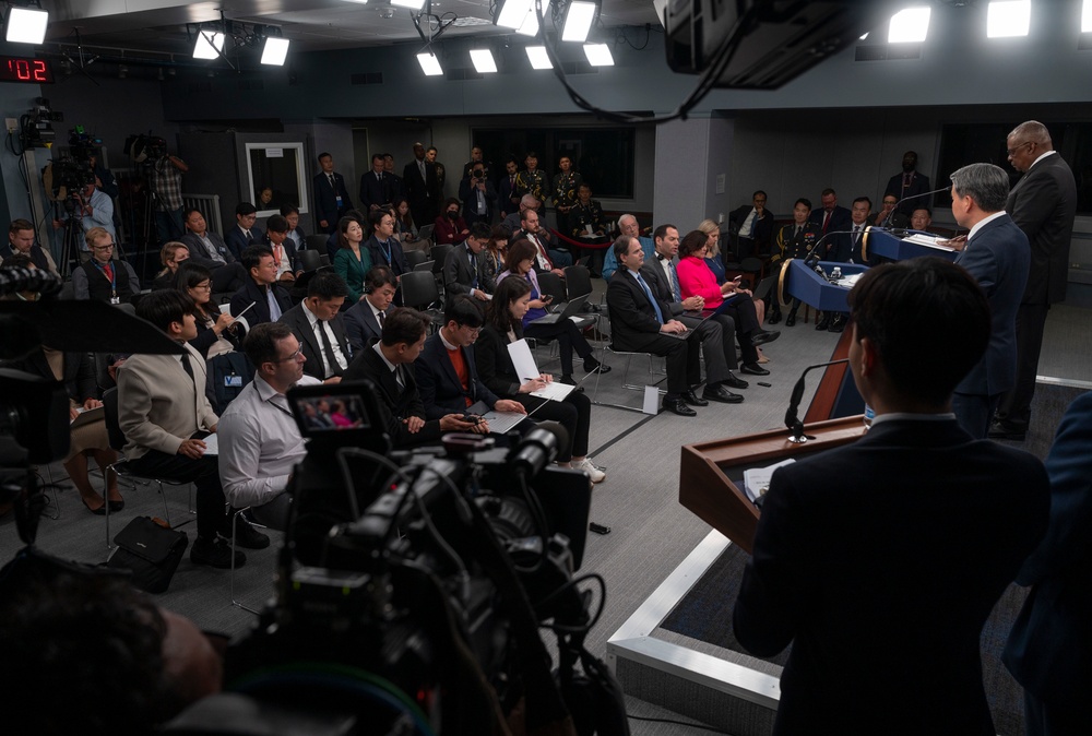 SECDEF and South Korean Minister of Defense Conduct Press Conference