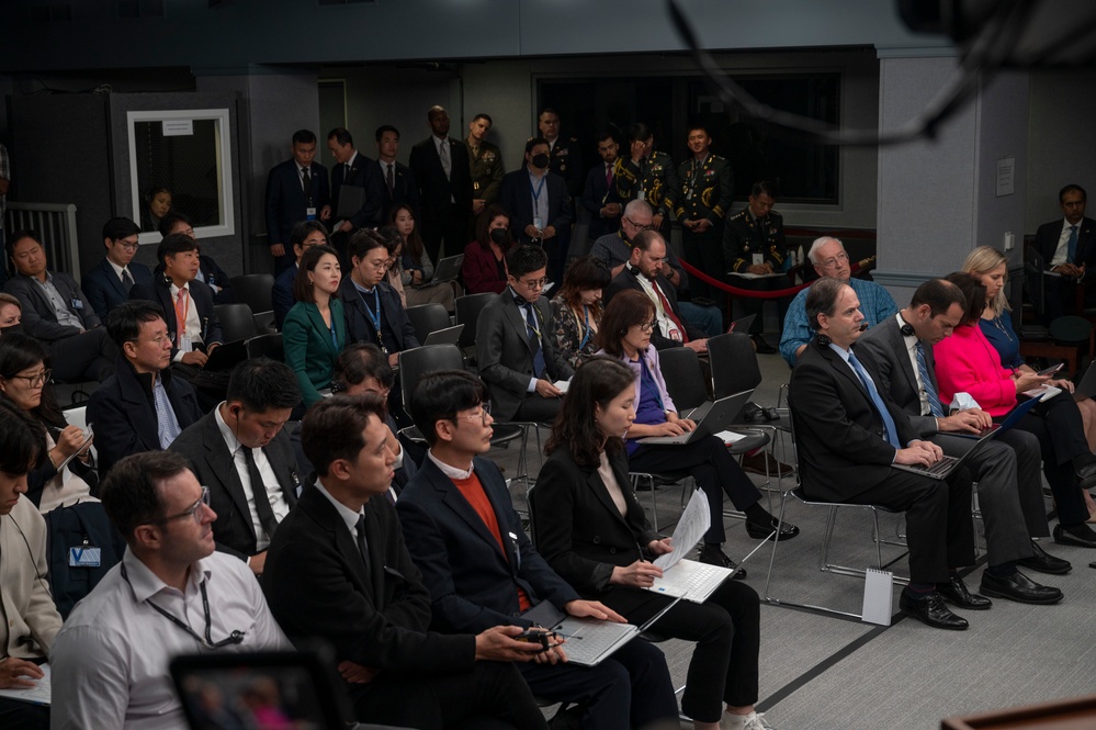 SECDEF and South Korean Minister of Defense Conduct Press Conference