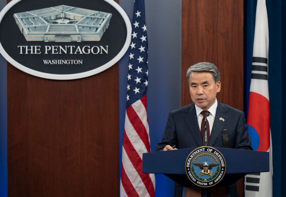 SECDEF and South Korean Minister of Defense Conduct Press Conference