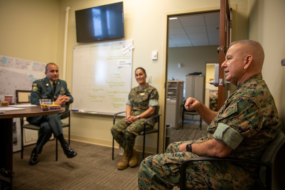 Col. Hans Garcia Visits Marine Forces Reserve