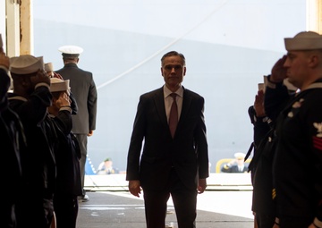 Swedish and Finnish Ambassadors Visit USS Bataan