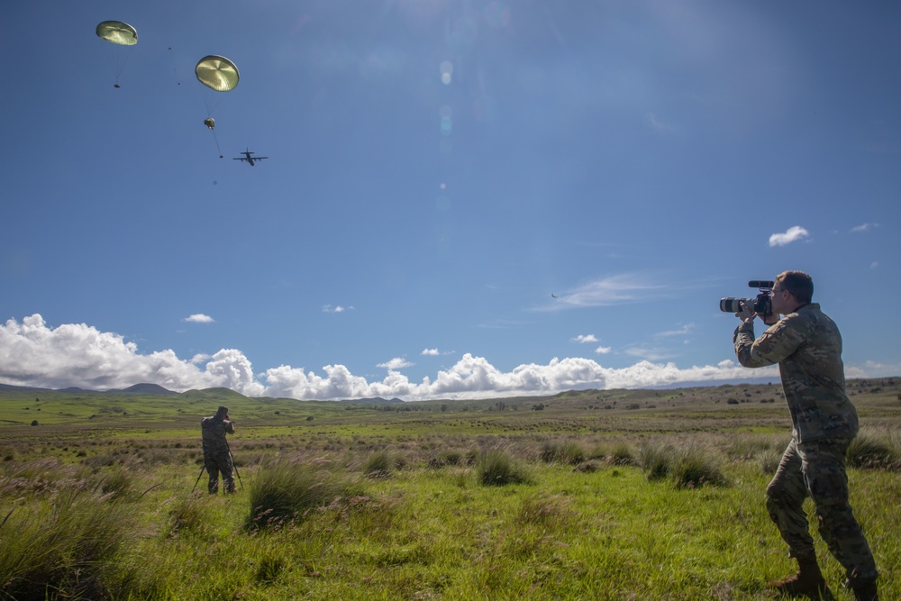JPMRC 23-01 Public Affairs Specialists at Air Drop