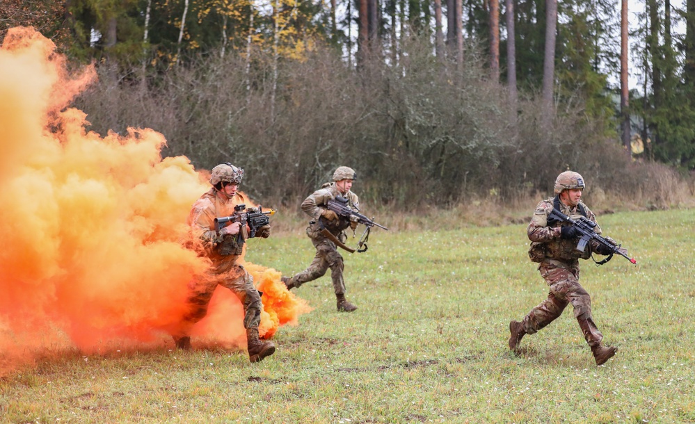 eFP Battle Group Poland, Training Stronger Together