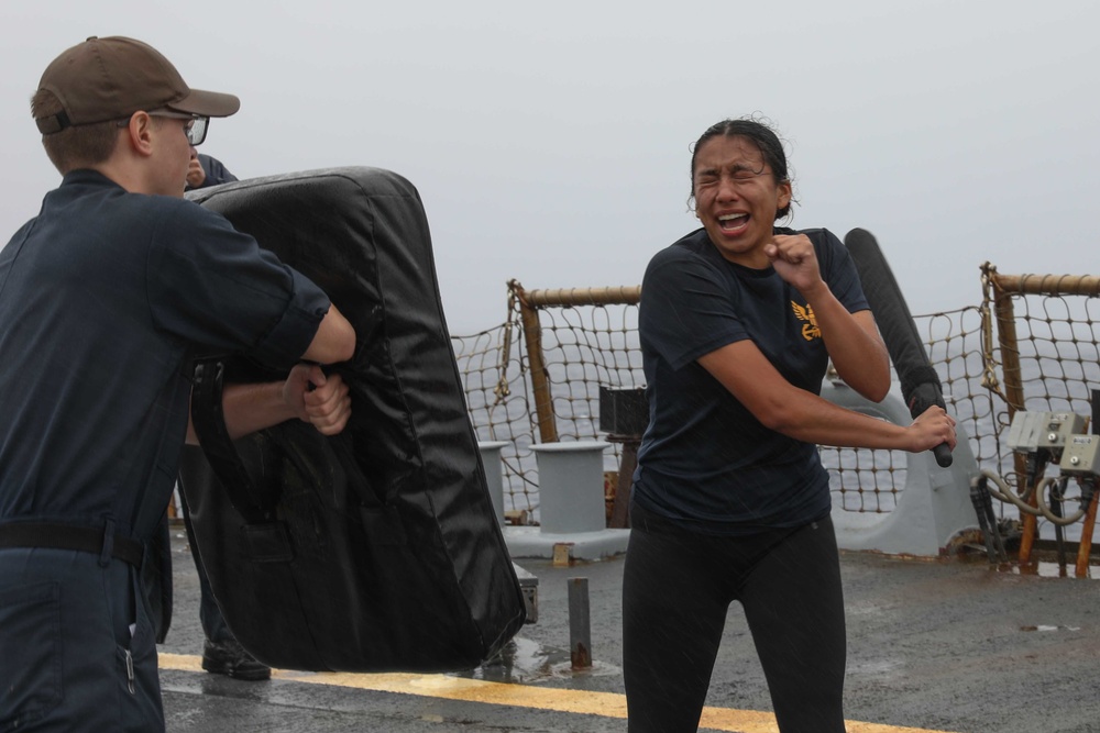 USS McFaul Conducts SRF-B OC Course