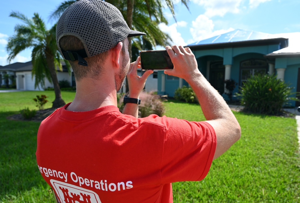 USACE continues installing blue roofs in southwest Florida