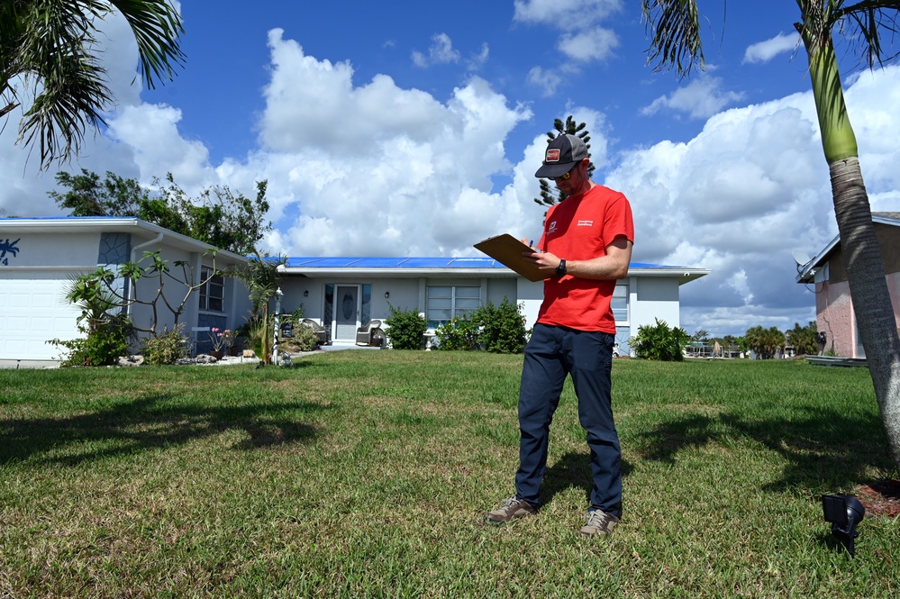 USACE continues installing blue roofs in southwest Florida