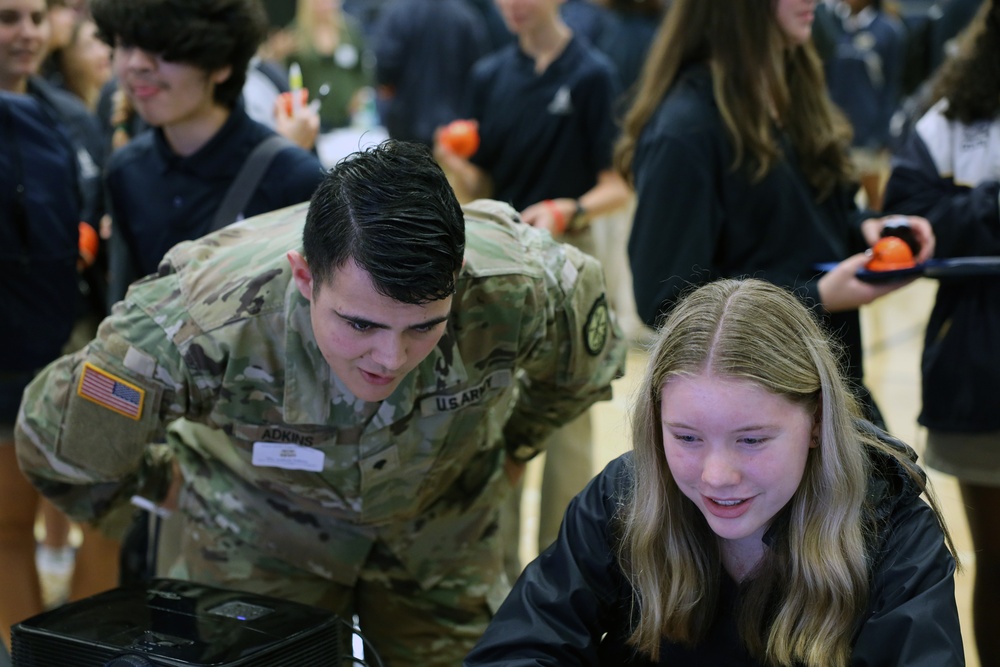 Cyber Soldiers and Civilians discuss life changing opportunities in Army Service