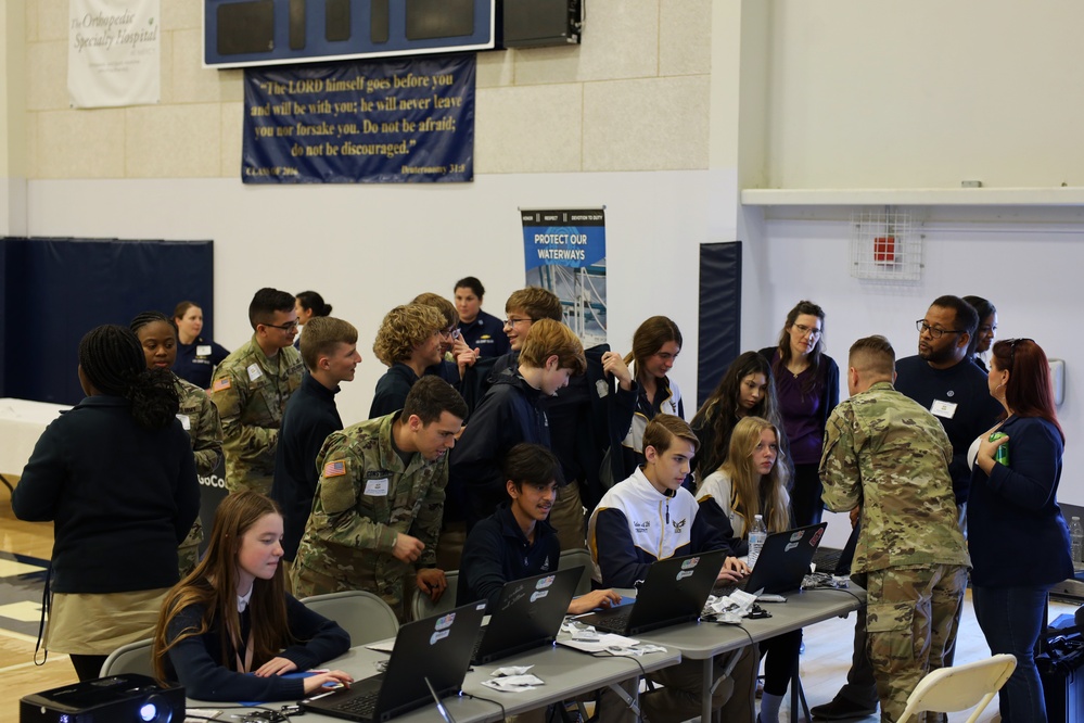 Cyber Soldiers and Civilians discuss life changing opportunities in Army Service