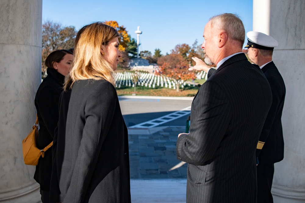 German Deputy Defense Minister Siemtje Möller Participates in a Public Wreath-Laying Ceremony at the Tomb of the Unknown Soldier