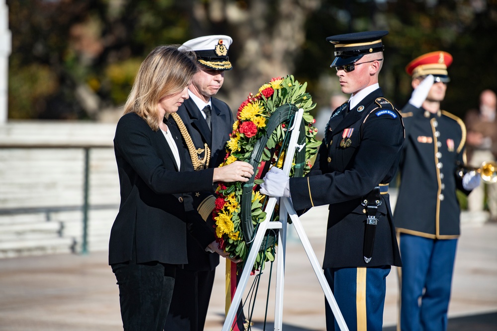 German Deputy Defense Minister Siemtje Möller Participates in a Public Wreath-Laying Ceremony at the Tomb of the Unknown Soldier