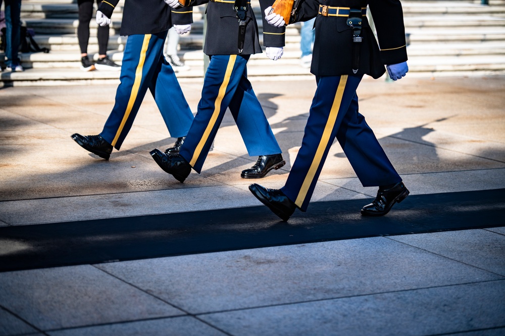 German Deputy Defense Minister Siemtje Möller Participates in a Public Wreath-Laying Ceremony at the Tomb of the Unknown Soldier