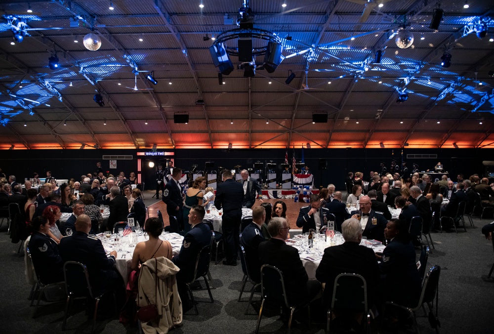 Pathfinders, local community celebrate 75 years with Air Force ball