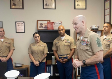 Sergeant Major of the Marine Corps visits Recruiting Station Jacksonville