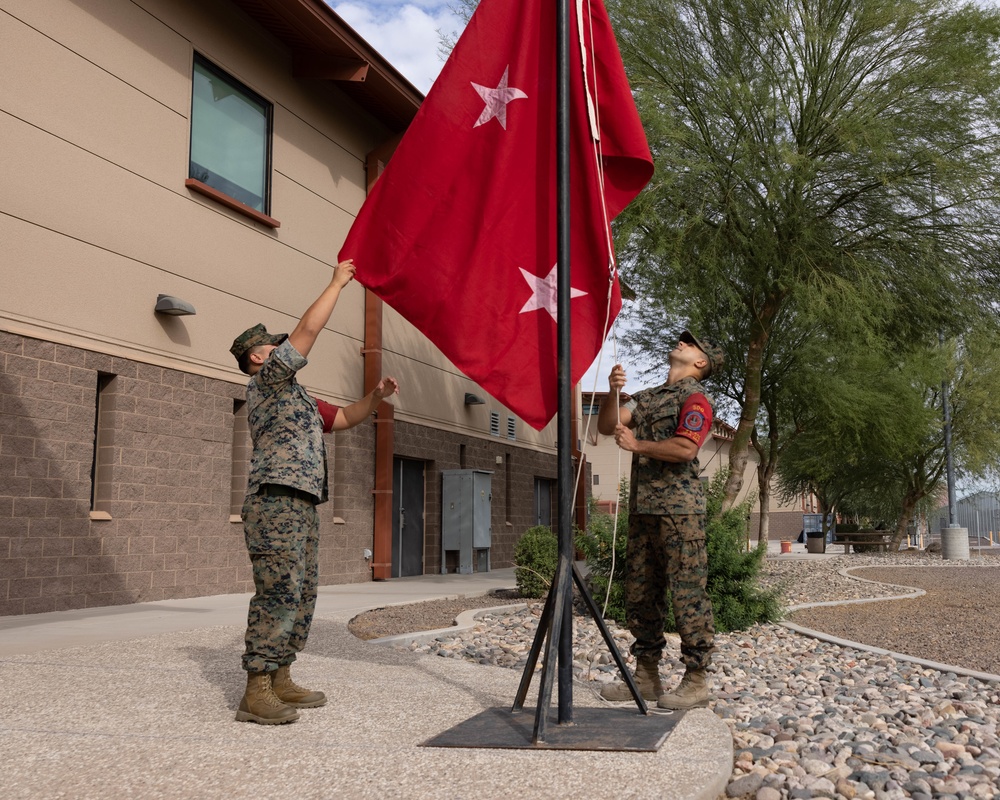 I MEF CG visits MCAS Yuma squadrons