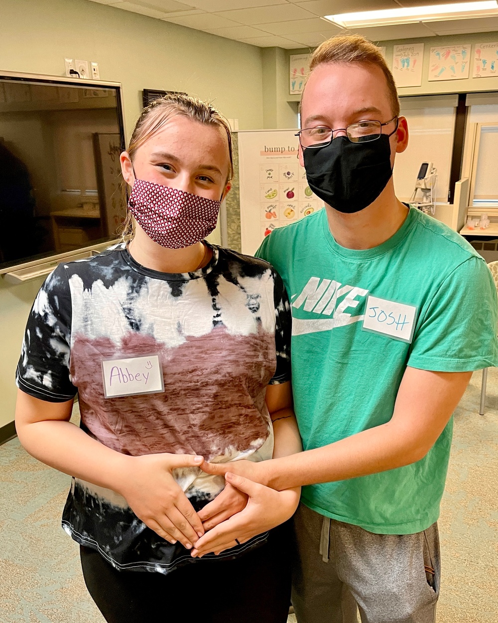 Centering program builds bonds, brings expectant moms together