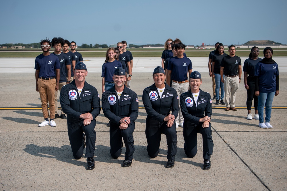 Thunderbirds blast over Andrews Air Show