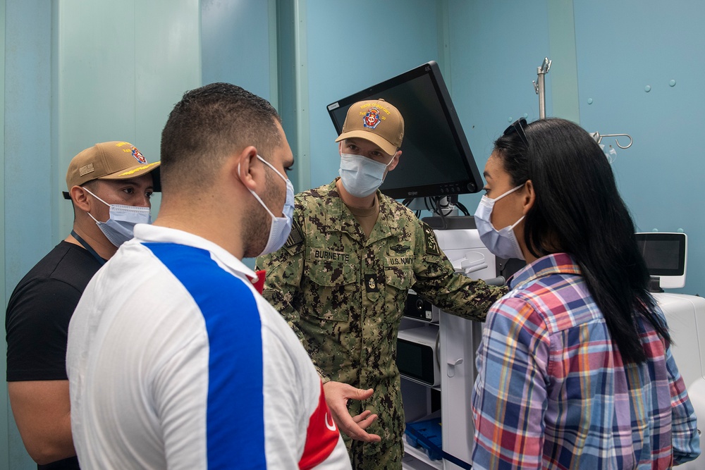 BioMed Tour around USNS Comfort