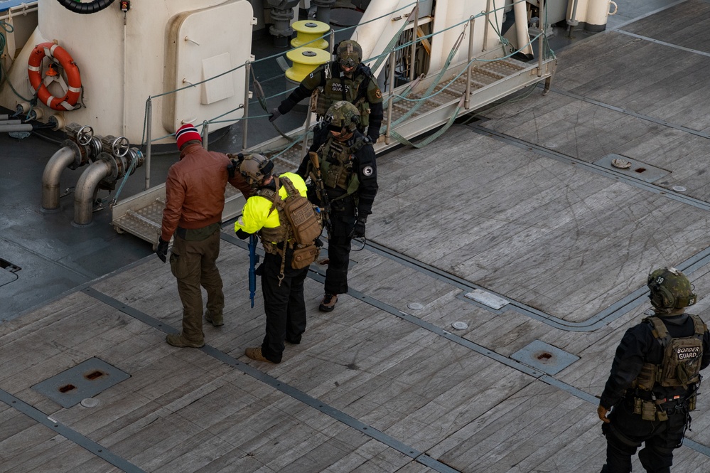 USCGC Hamilton conducts joint tactical training with the Finnish Border Guard in the Baltic Sea