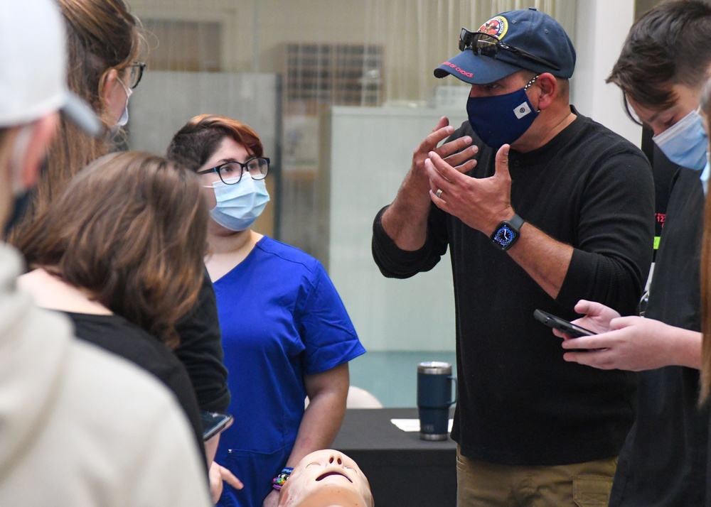 Naval Medical Center Camp Lejeune holds STEM Fair for community schools