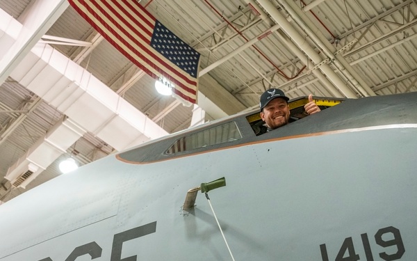 NASCAR's Erik Jones and Formula Drift's Amanda Sorensen visit Goldwater Air National Guard Base in Phoenix