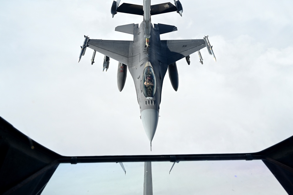 F16s conduct combat air patrol mission in support of OIR