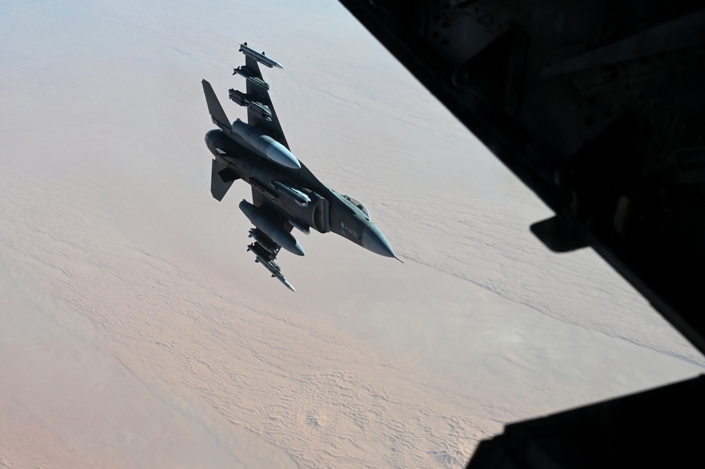 F-16s conduct OIR operations in Southwest Asia