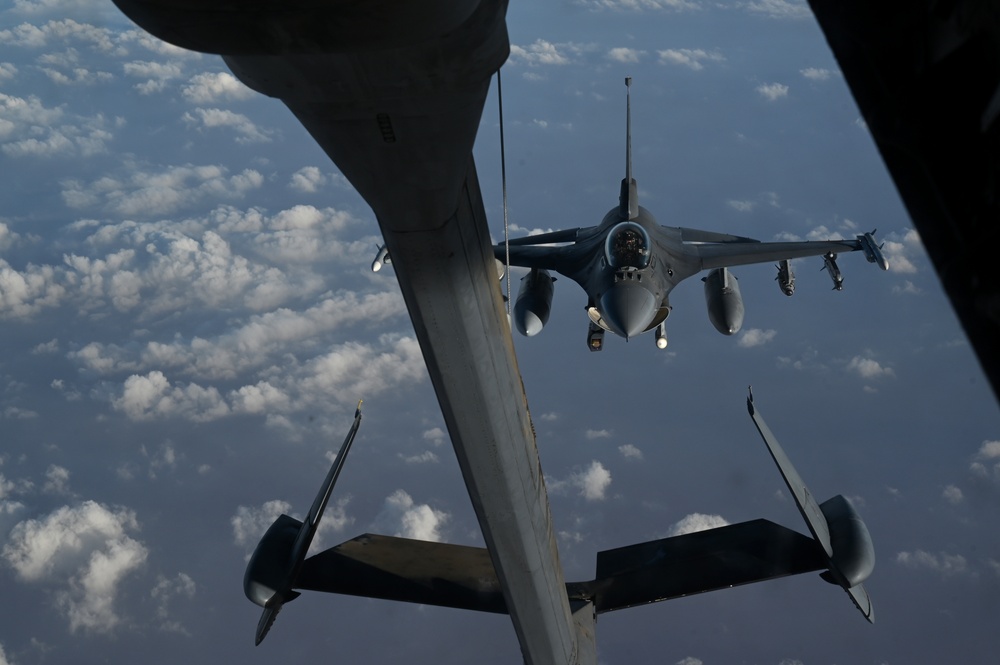 F-16s conduct OIR operations in Southwest Asia