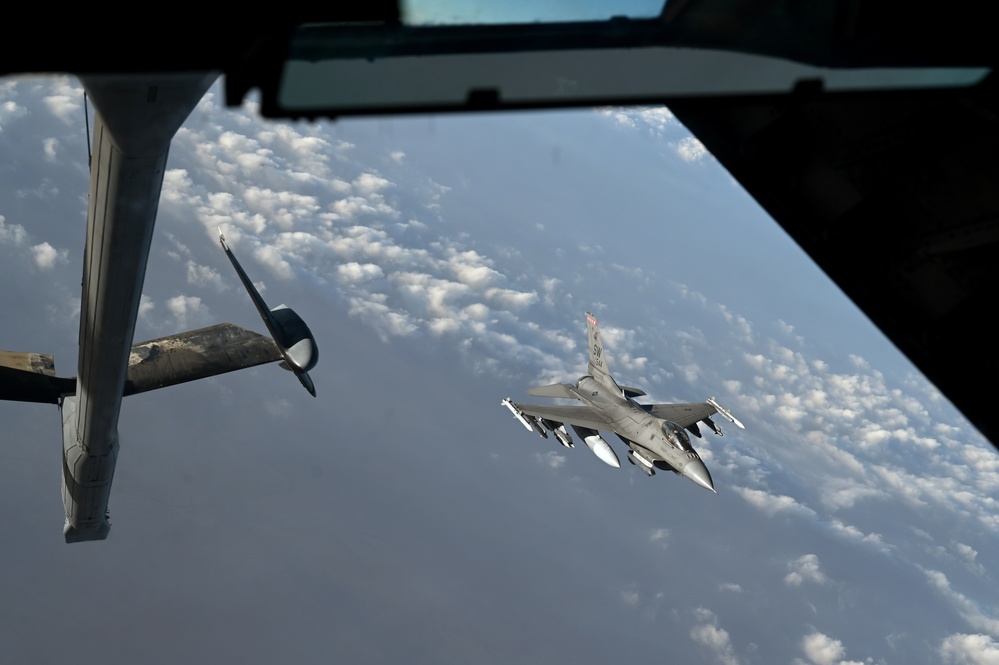 F-16s conduct OIR operations in Southwest Asia