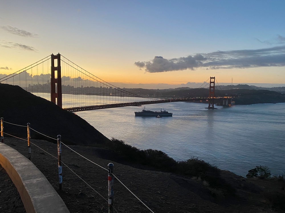 USS Frank Cable Arrives in Vallejo