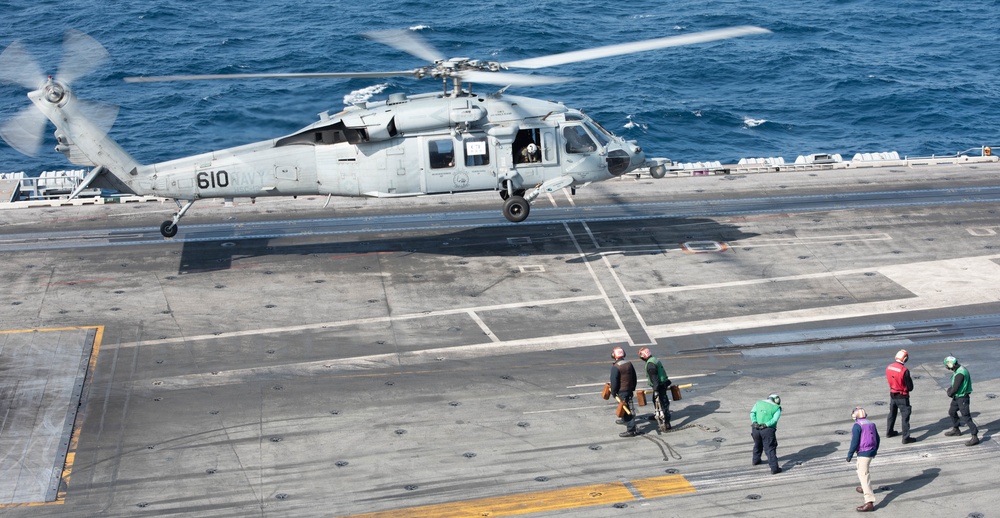 USS Ronald Reagan (CVN 76) welcomes Vice Adm. Karl Thomas, Commander, 7th Fleet