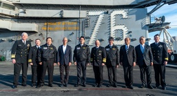 USS Ronald Reagan (CVN 76) hosts Japan’s Prime Minister and CNO