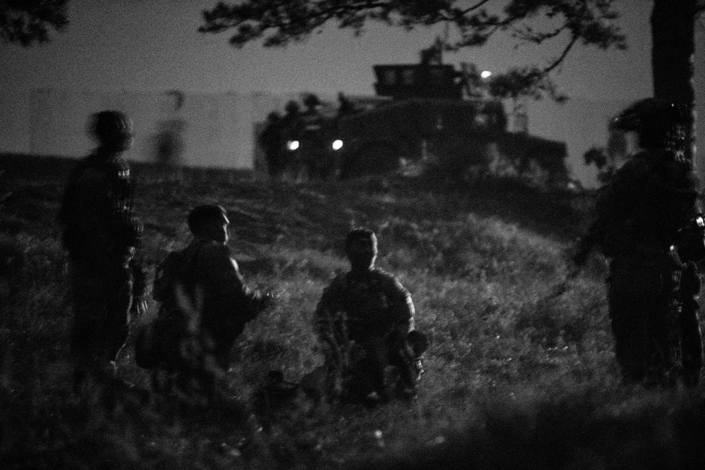 Paratroopers Engage Enemy During JRTC