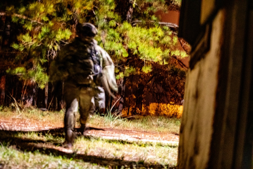 Paratroopers Engage Enemy During JRTC