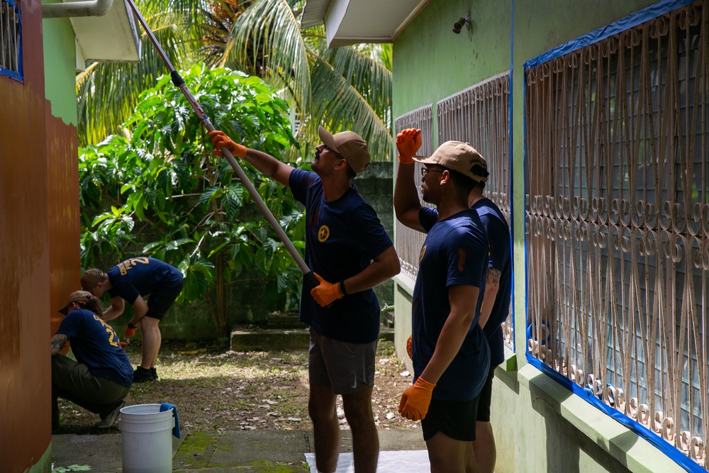 USNS COMFORT SERVICE MEMBERS RESTORE LOCAL SCHOOL, HONDURAS