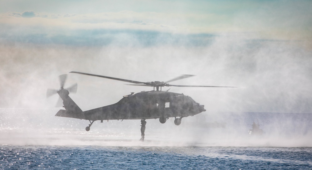 U.S. and Honduran Forces Conduct a Search and Rescue Exercise