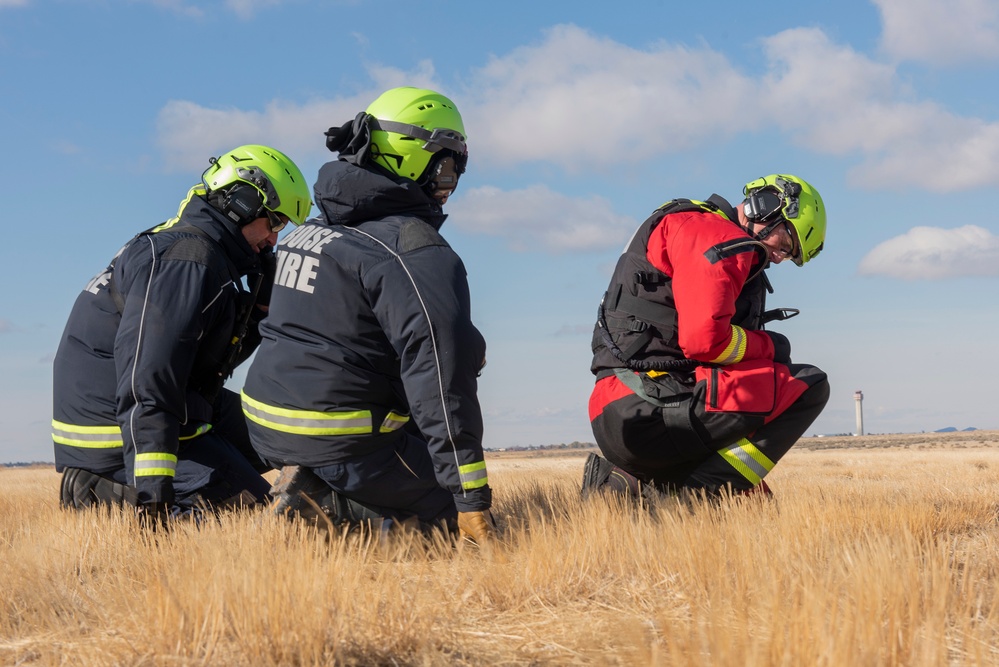 Idaho National Guard, Boise Fire Department train on helicopter hoist rescues