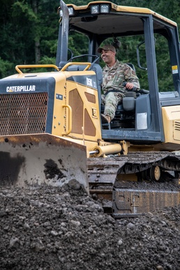 Fourth Air Force leadership visits 446th Airlift Wing