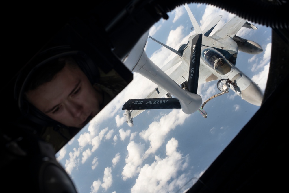 909th ARS supports Growlers in the air