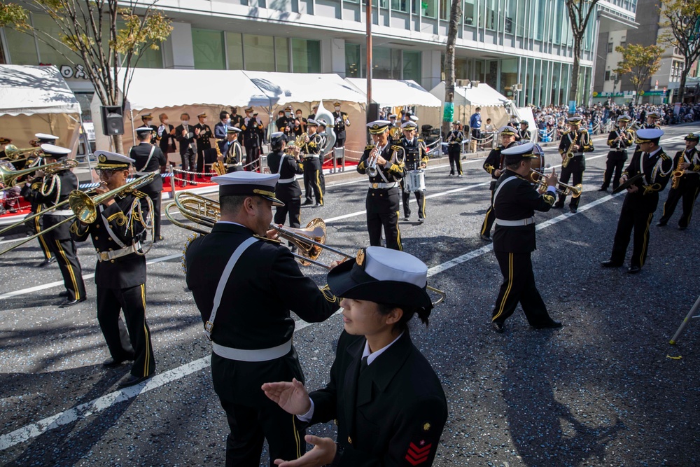 C7F Commander Attends Japan Maritime Self-Defense Force’s International Fleet Review 2022 Parade