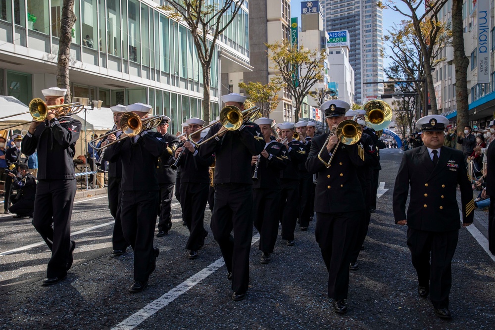 C7F Commander Attends Japan Maritime Self-Defense Force’s International Fleet Review 2022 Parade