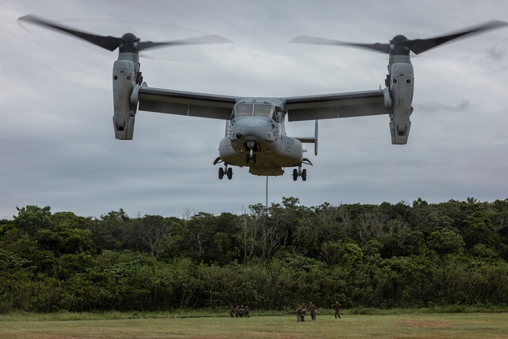 VMM-265 Supports III MEF EOTG HRST Master Course