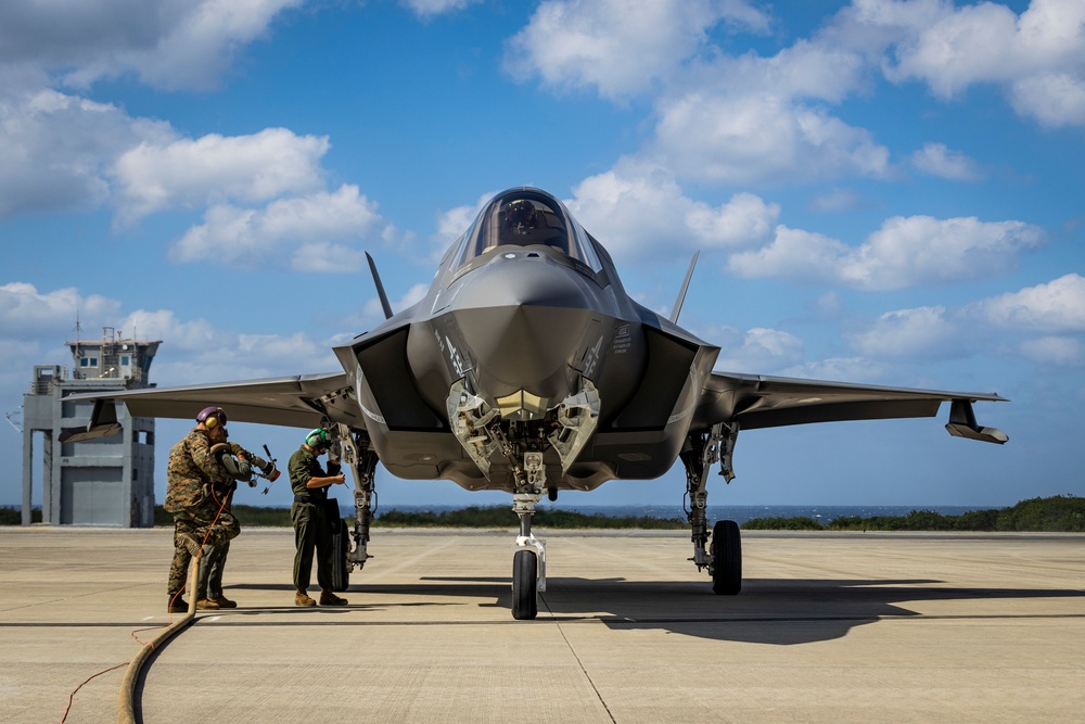 Marine Expeditionary Force hosts Media Workshop for local reporters