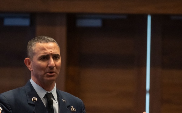 AMC Command Chief provides closing address at A/TA Symposium