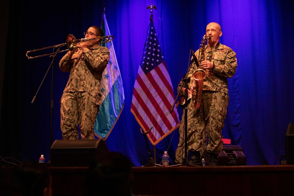 U.S. FLEET FORCES BAND PERFORM AT CENTRO CULTURAL SAMPEDRANO