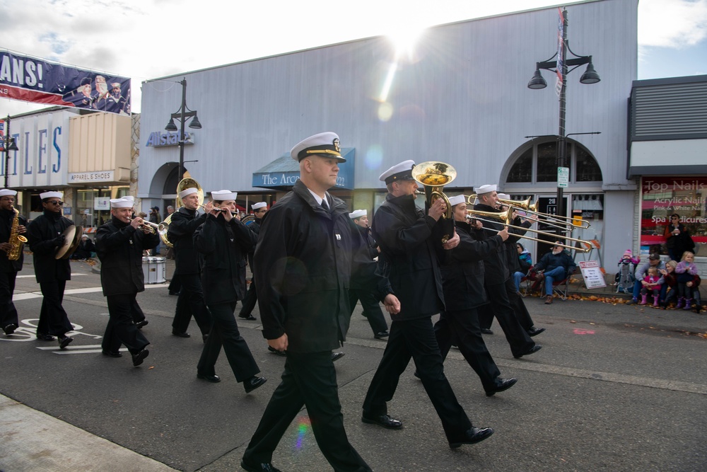 Navy Region Northwest Sailors Participate in Auburn's 57th Annual Veterans Day Parade