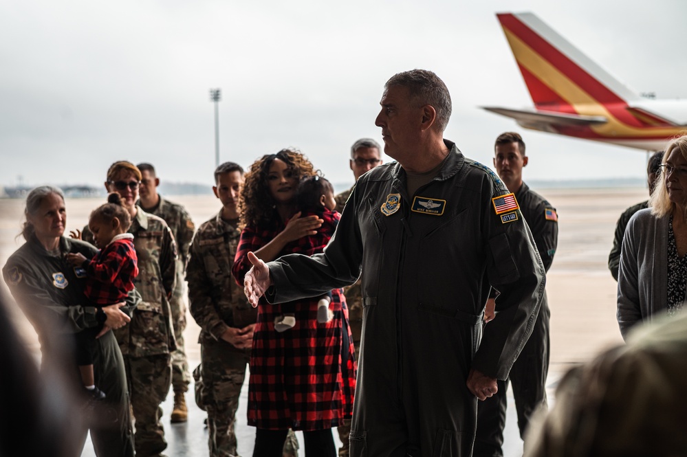 AMC command team sees lethality, resilience on display at 305th Air Mobility Wing