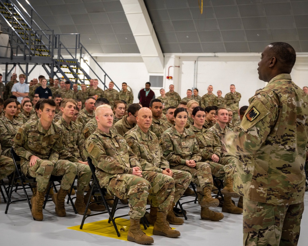 ANG Command Chief visits Ohio Airmen